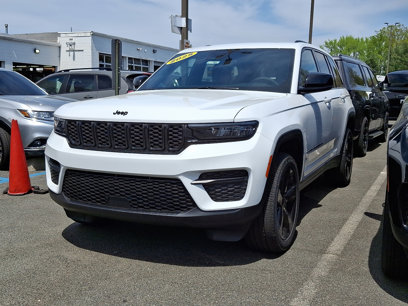 New 2025 Jeep Grand Cherokee Altitude