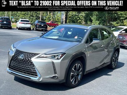Certified 2021 Lexus UX 200 w/ Accessory Package (Z1)