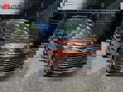 Used 2021 Toyota Sienna LE
