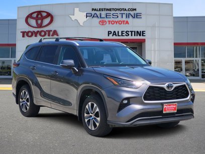 Used 2024 Toyota Highlander XLE
