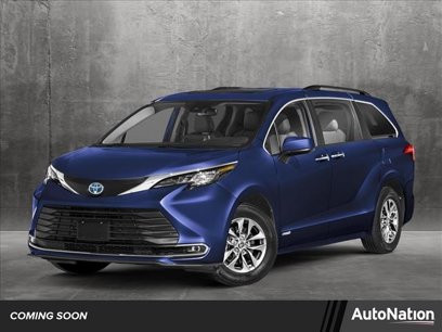 New 2025 Toyota Sienna XLE