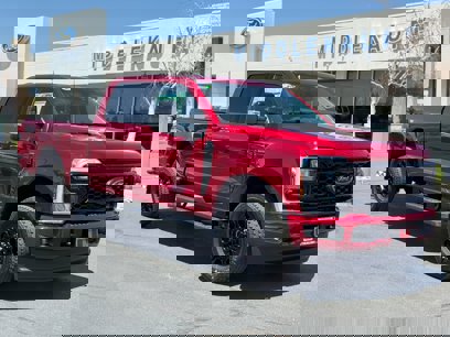 New 2025 Ford F350 Lariat w/ Black Appearance Package