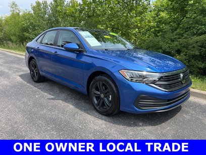 Used 2024 Volkswagen Jetta SE w/ Panoramic Sunroof Package