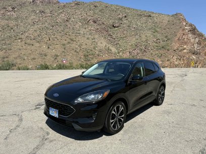 Used 2022 Ford Escape SE w/ SE Sport Appearance Package