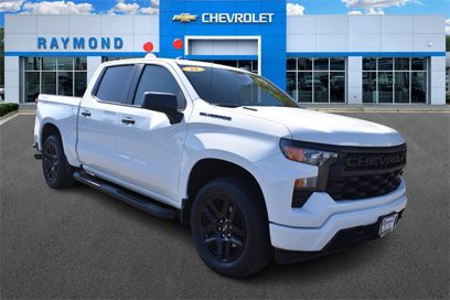 New 2025 Chevrolet Silverado 1500 Custom w/ Turbomax Blackout Package