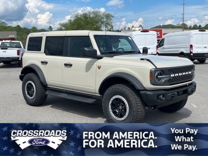 New 2025 Ford Bronco Badlands w/ Sasquatch Package