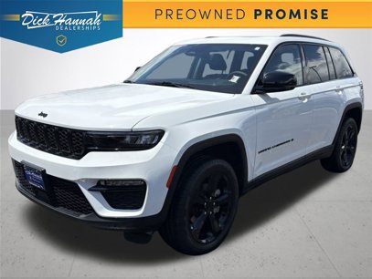 Used 2023 Jeep Grand Cherokee Limited w/ Black Appearance Package