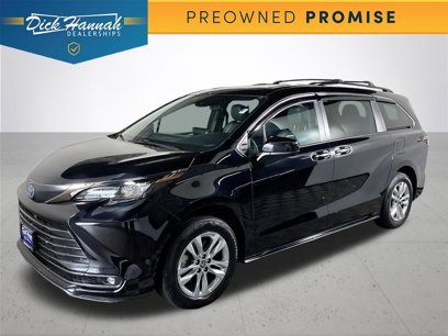 Used 2023 Toyota Sienna XLE Woodland Edition
