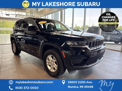 Used 2023 Jeep Grand Cherokee Laredo w/ Luxury Tech Group I