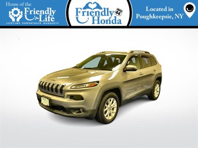 Used 2018 Jeep Cherokee Latitude w/ Cold Weather Group