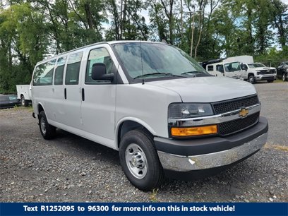 New 2024 Chevrolet Express 3500 Extended