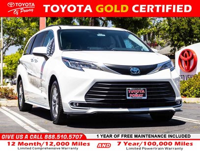 Certified 2021 Toyota Sienna XLE