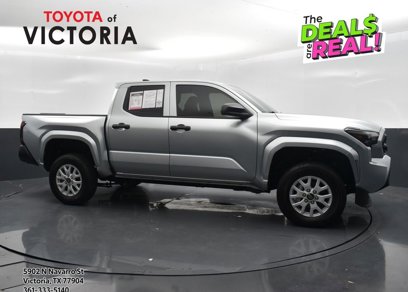 Used 2025 Toyota Tacoma SR