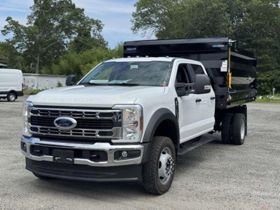 New 2025 Ford F550 4x4 Crew Cab Super Duty w/ XL Chrome Package