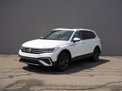 Certified 2024 Volkswagen Tiguan SE w/ Panoramic Sunroof Package