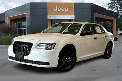 Used 2022 Chrysler 300 Touring w/ Sport Appearance Package