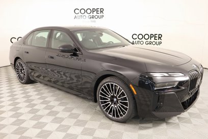 New 2025 BMW 760i xDrive