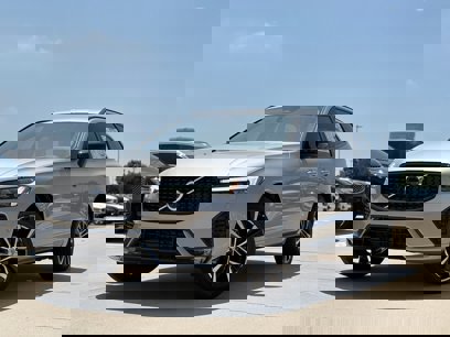 New 2025 Volvo XC60 B5 Plus w/ Protection Package Premier