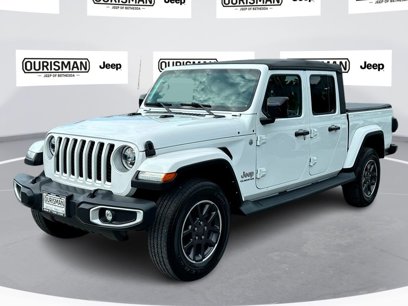 Used 2022 Jeep Gladiator Overland w/ LED Lighting Group