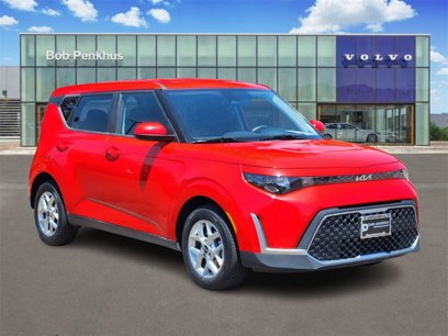 Used 2023 Kia Soul LX w/ Option Group 015