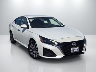 Used 2023 Nissan Altima 2.5 SV