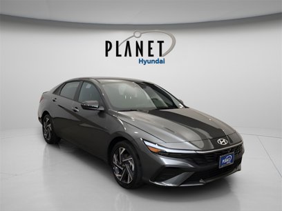 New 2025 Hyundai Elantra SEL w/ Cargo Package
