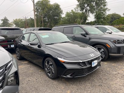 New 2025 Hyundai Elantra SEL