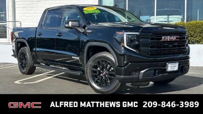 New 2025 GMC Sierra 1500 Elevation w/ Elevation Premium Package