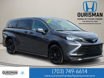 Used 2025 Toyota Sienna LE
