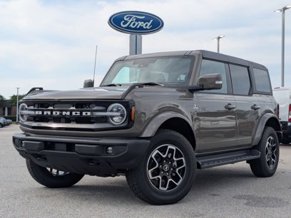 New 2025 Ford Bronco Outer Banks
