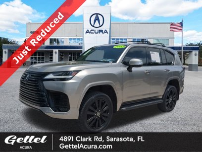Used 2022 Lexus LX 600 4WD w/ Luxury Package