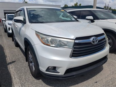 Used 2016 Toyota Highlander LE