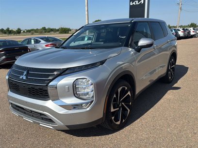 Used 2024 Mitsubishi Outlander SE
