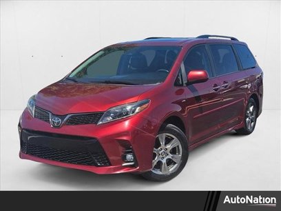 Used 2019 Toyota Sienna SE