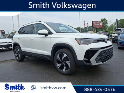 New 2025 Volkswagen Taos SE
