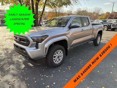 New 2024 Toyota Tacoma SR5