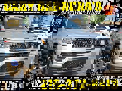 New 2025 Jeep Compass Latitude