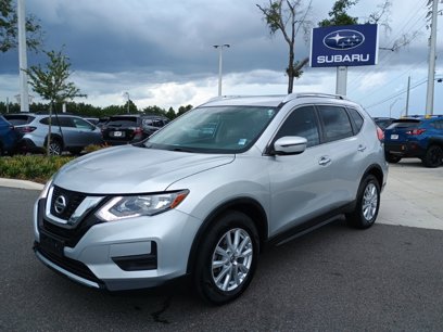 Used 2017 Nissan Rogue SV