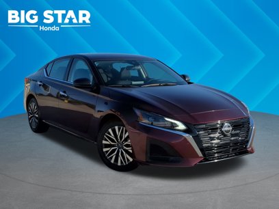 Used 2024 Nissan Altima 2.5 SV