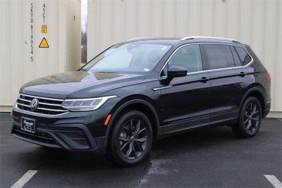 Certified 2024 Volkswagen Tiguan SE w/ MDO Package, Three-Row
