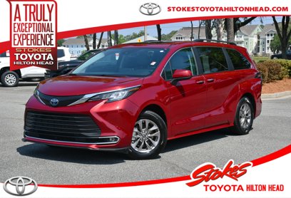 Certified 2023 Toyota Sienna XLE