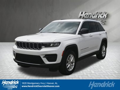 Used 2023 Jeep Grand Cherokee Laredo w/ Trailer Tow Prep Group (B)