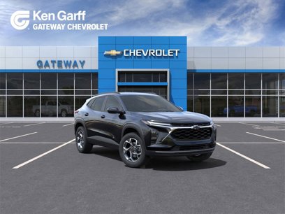 New 2025 Chevrolet Trax LT w/ LPO, Blackout Package