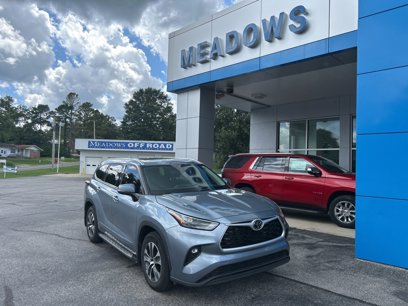 Used 2022 Toyota Highlander XLE