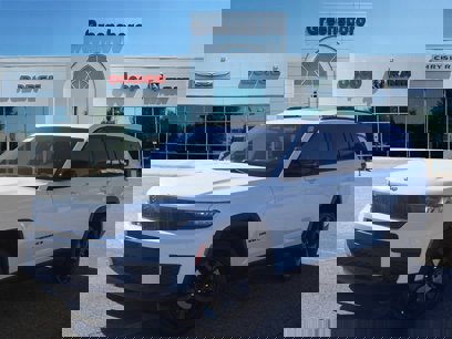 New 2025 Jeep Grand Cherokee L Altitude