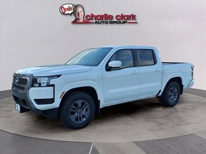 New 2025 Nissan Frontier SV
