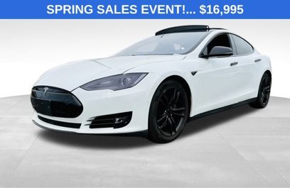 Used 2015 Tesla Model S 70D