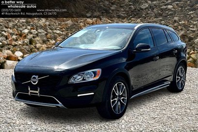 Used 2018 Volvo V60 T5 Cross Country w/ Convenience Package