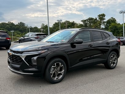 New 2025 Chevrolet Trax LT w/ Driver Confidence Package