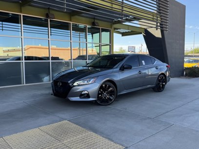 Used 2022 Nissan Altima 2.5 SR w/ Midnight Edition Package